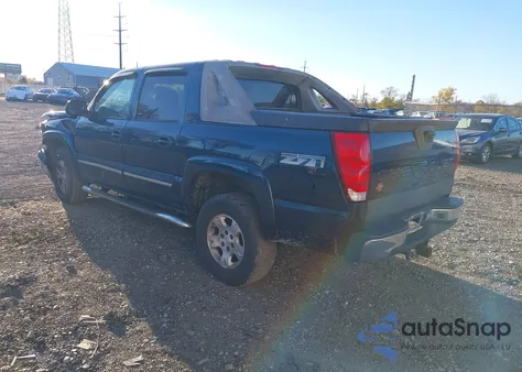 2005 Chevrolet Avalanche 1500 Z71 из США, поврежденный, VIN 3GNEK12Z55G241760